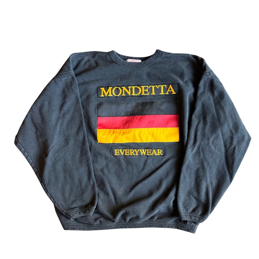 Vintage Mondetta Everywear German Flag BDR Crewneck Size L